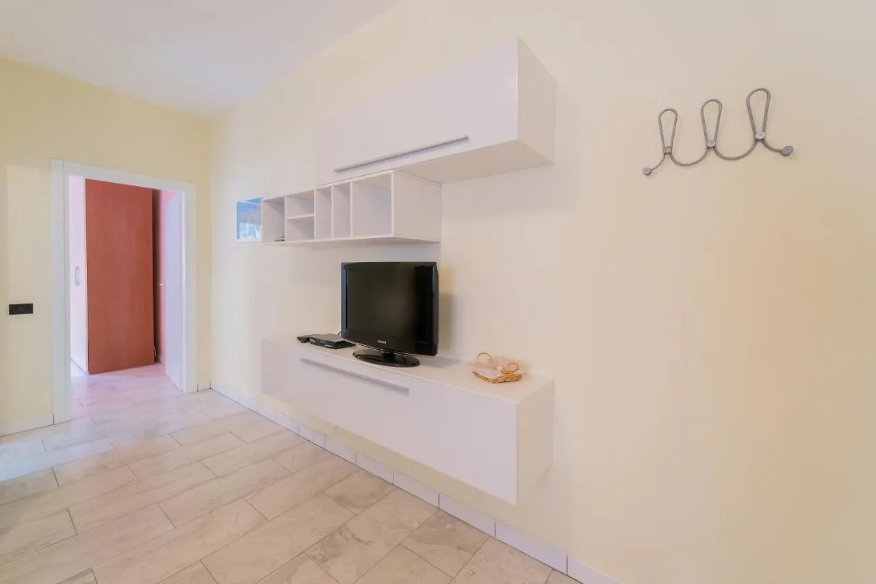 Cottage Spiaggia Di Reale Porto Azzurro Apartment