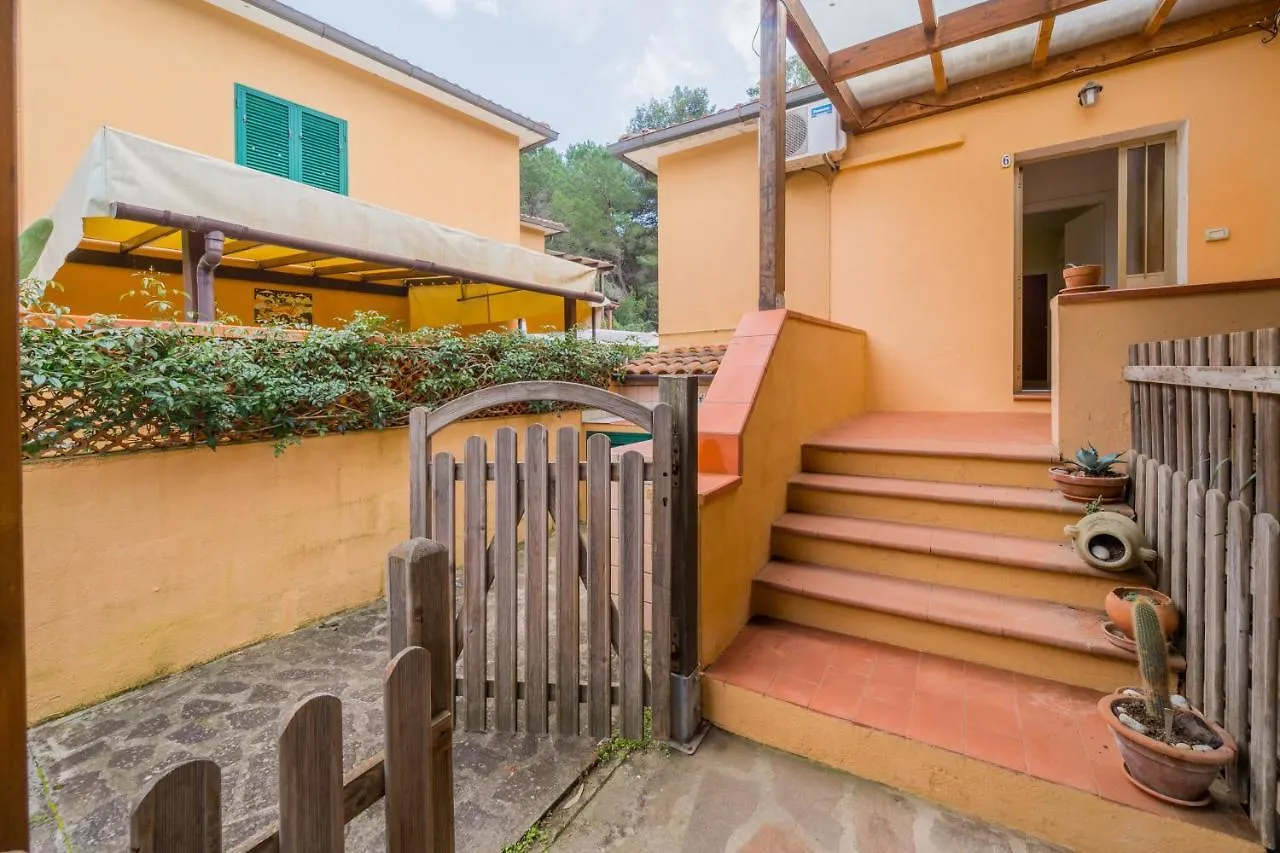 Cottage Spiaggia Di Reale Porto Azzurro Apartment